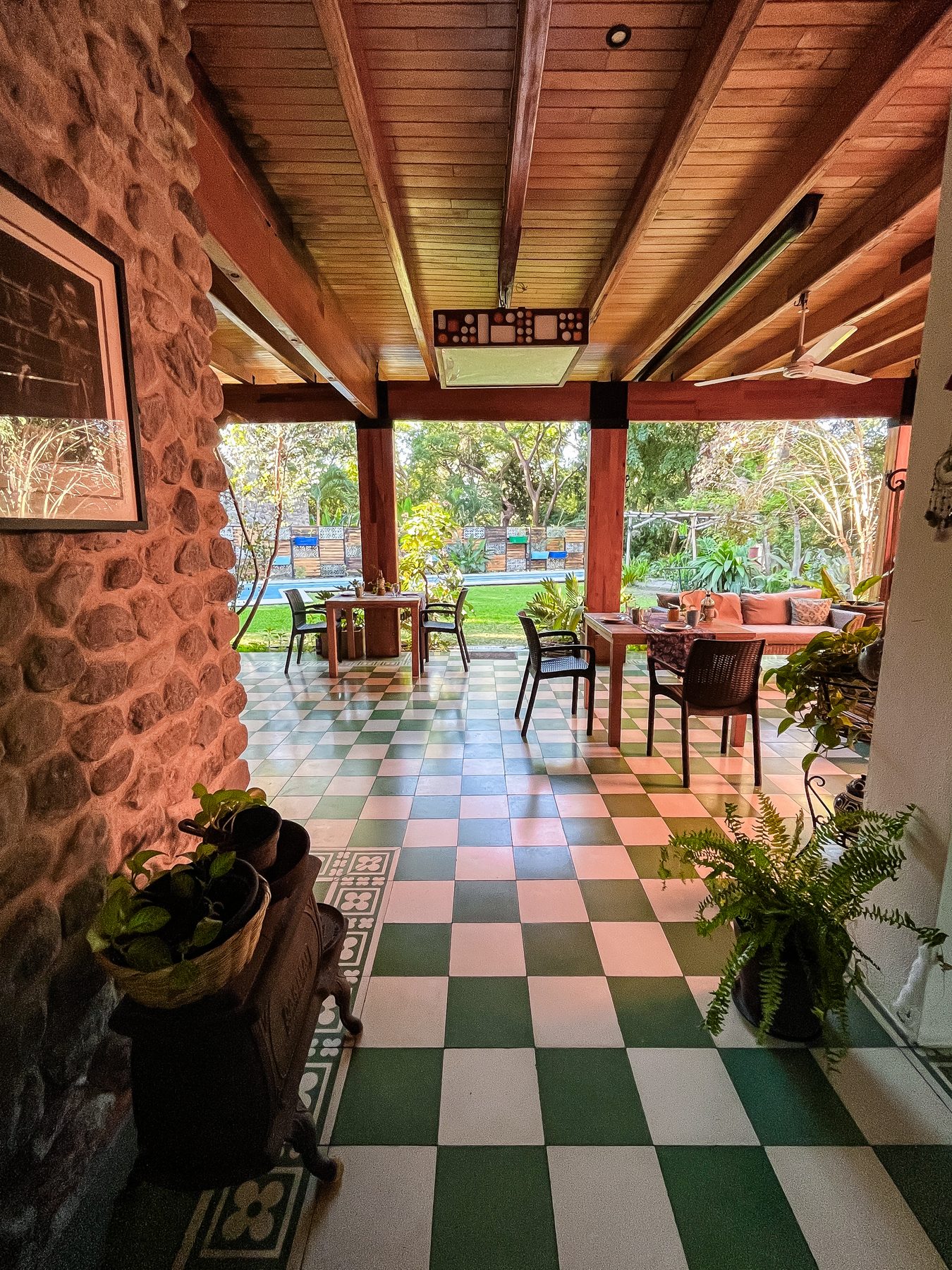 Galería de Arte · Margarita Pointelín en La Higuera Comala