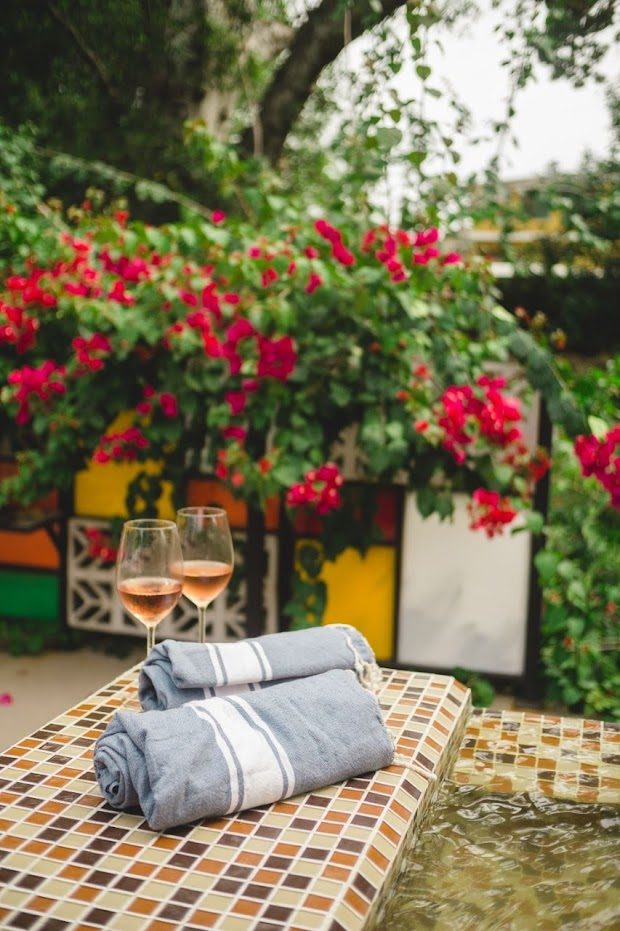Suite Mondrian — terraza privada con alberca